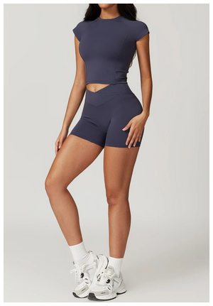 V WAIST SHORT SET