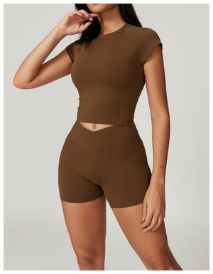 V WAIST SHORT SET