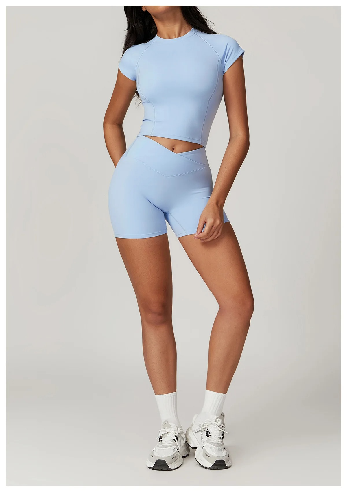 V WAIST SHORT SET