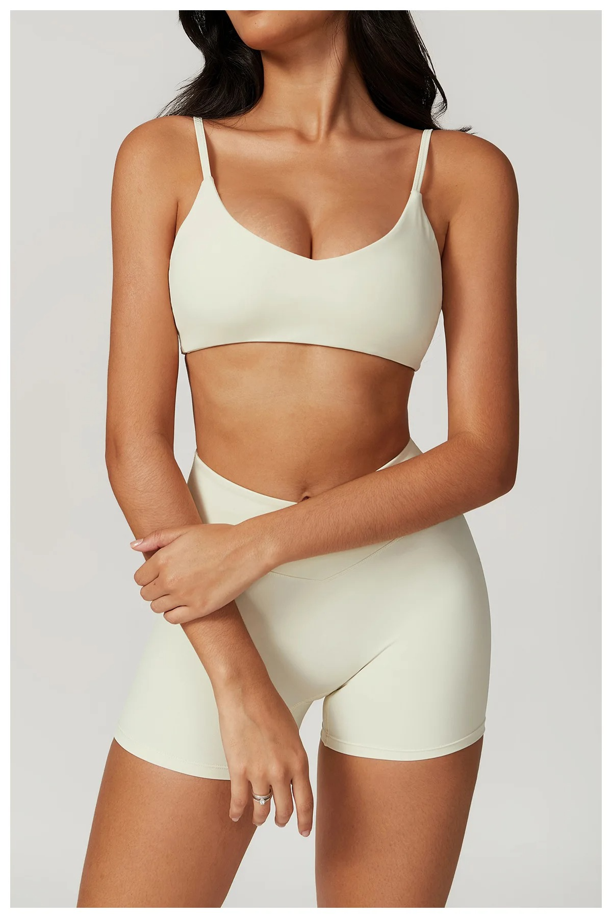 V WAIST SHORT SET