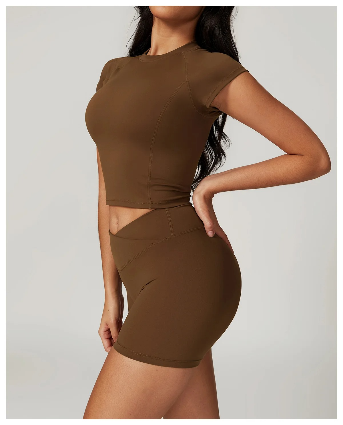 V WAIST SHORT SET