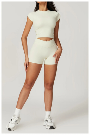 V WAIST SHORT SET