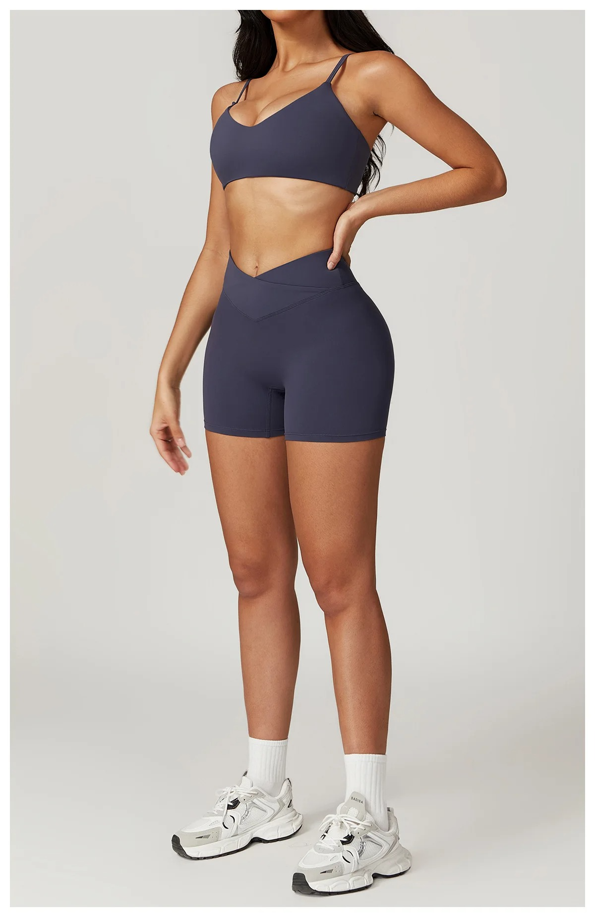 V WAIST SHORT SET