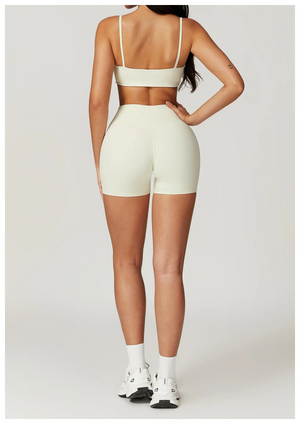 V WAIST SHORT SET