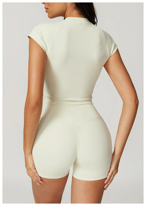 V WAIST SHORT SET