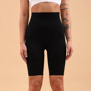 fitness High Waist shorts with scrunch