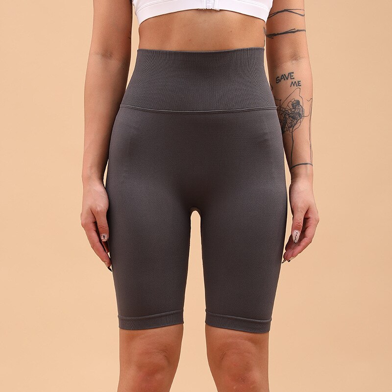 fitness High Waist shorts with scrunch