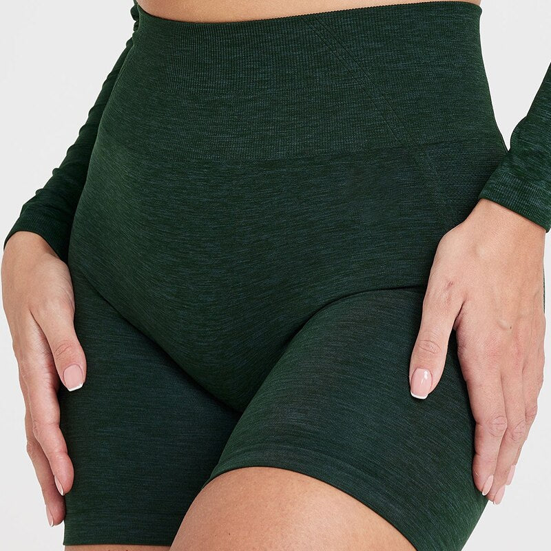 Seamless Fitness Scrunch short Shorts