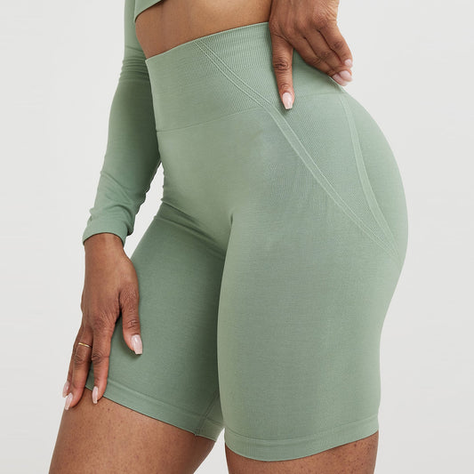 Seamless Fitness Scrunch long Shorts